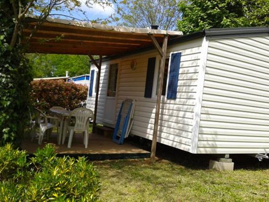 Camping Maeva Escapades Au P'Tit Bonheur Peyrillac-et-Millac Exterior photo