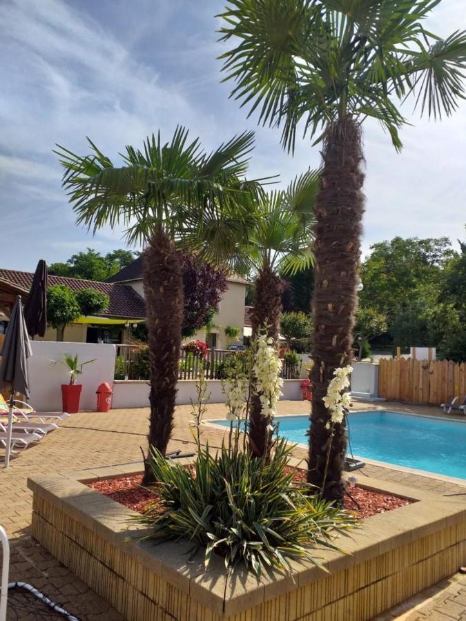 Camping Maeva Escapades Au P'Tit Bonheur Peyrillac-et-Millac Exterior photo